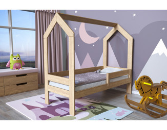 Dětská postel domeček z jasanového dřeva